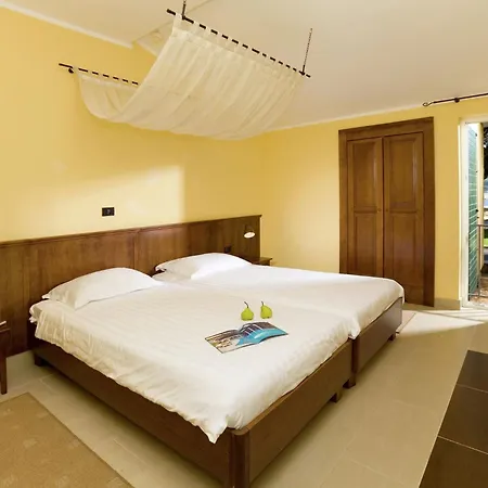 With Terrace And Wifi 2km From 3*