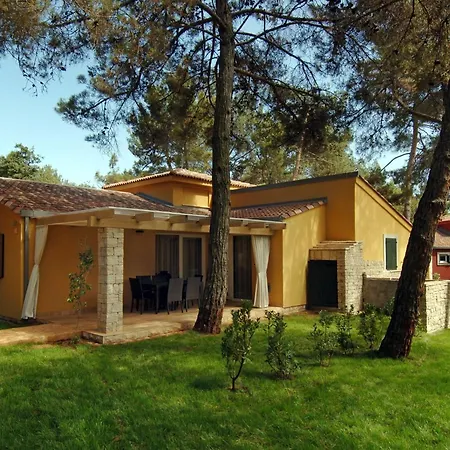 With Terrace And Wifi 2km From Umag