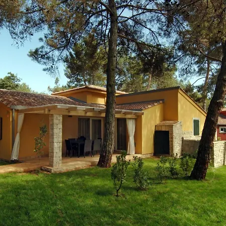 With Terrace And Wifi 2km From Umag